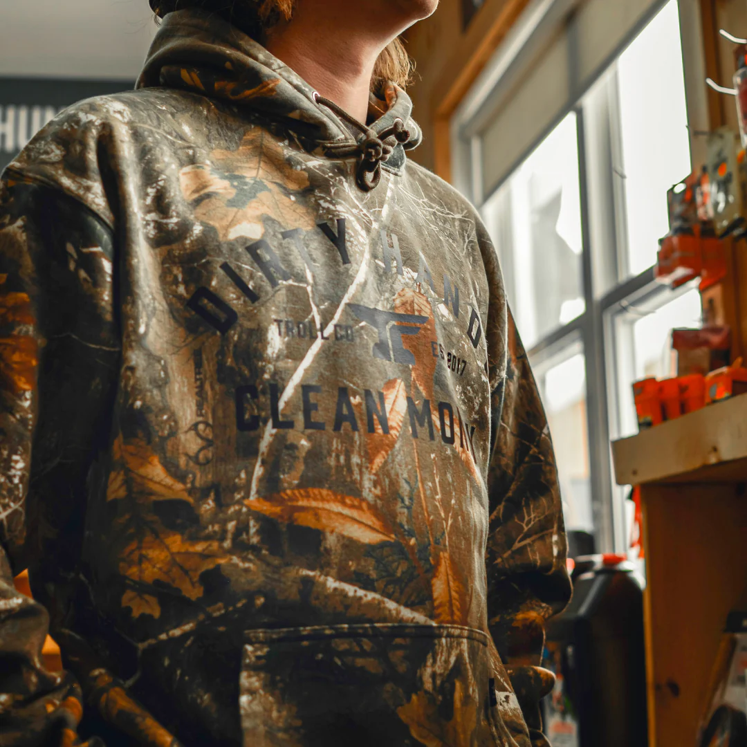 Men's DHCM Classic RealTree Hoodie - Image 3