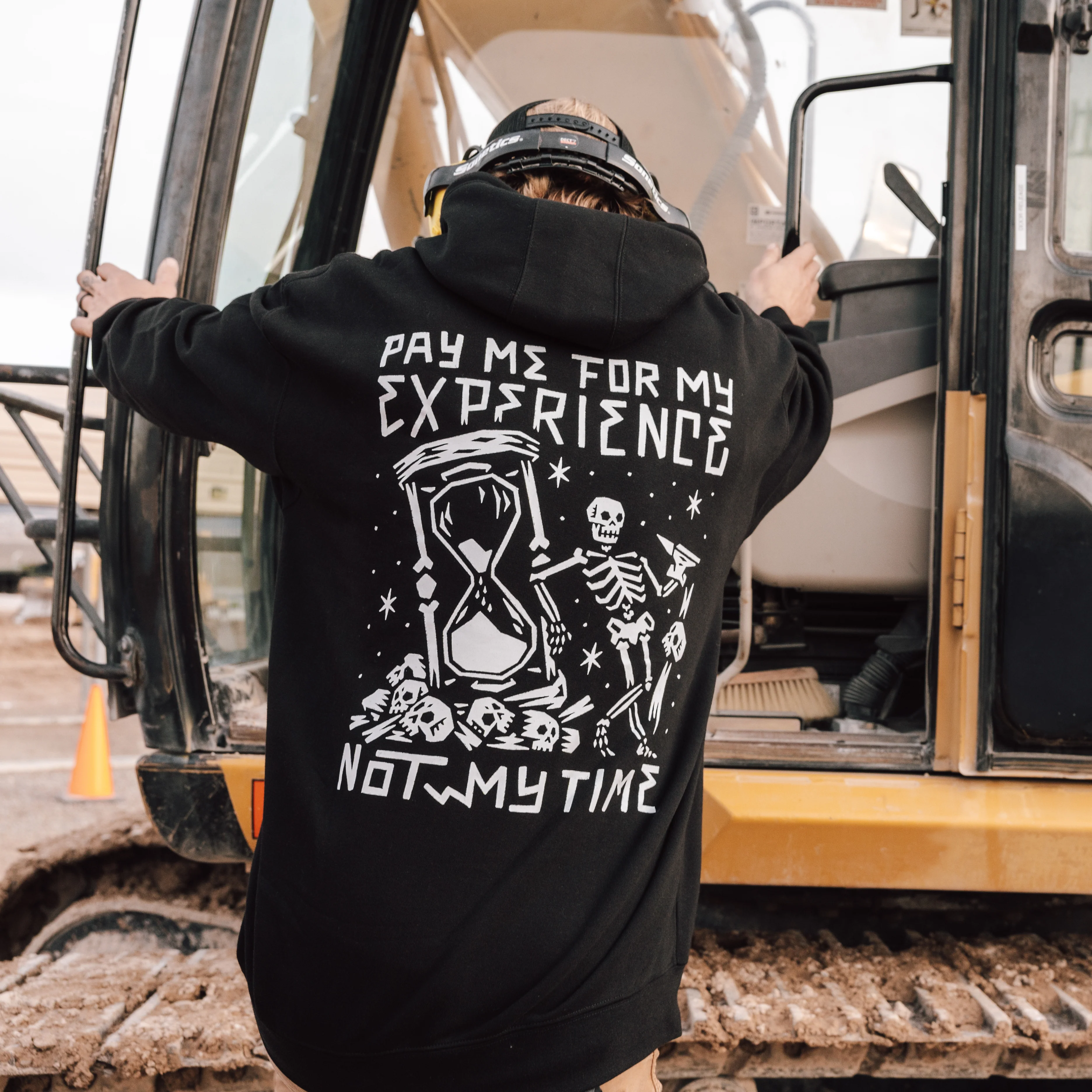 Men's Pay Me Hourglass Hoodie - Image 5