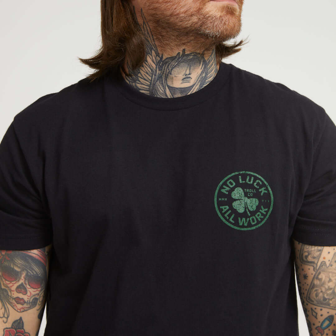 Men's NOLAW Broken Clover T-Shirt - Image 6
